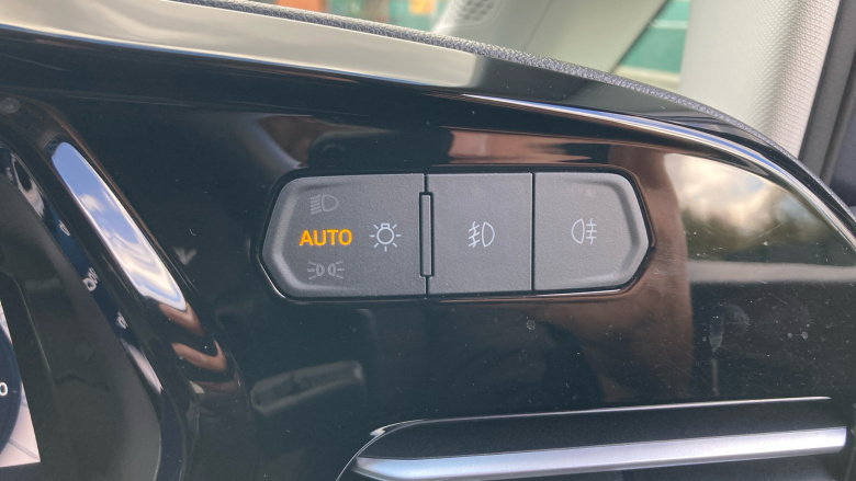 Ford Transit Connect 240 L2 Diesel 2.0 EcoBlue 122ps Limited Van Auto